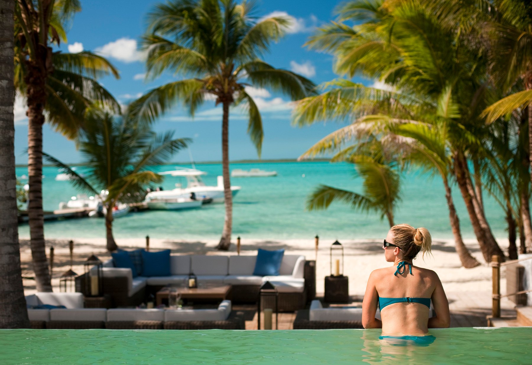 Ecolodge Tiamo Resort 5 étoiles Caraïbes Bahamas piscine vue merge